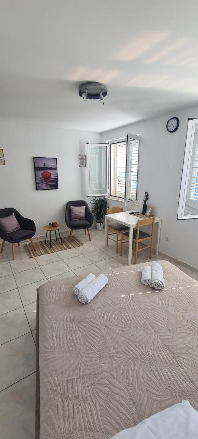 Apartments Matea Studio Apartment Stikovica Luaran gambar